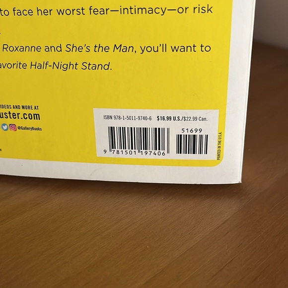 Christina Lauren my favorite half night stand - Picture 3 of 3